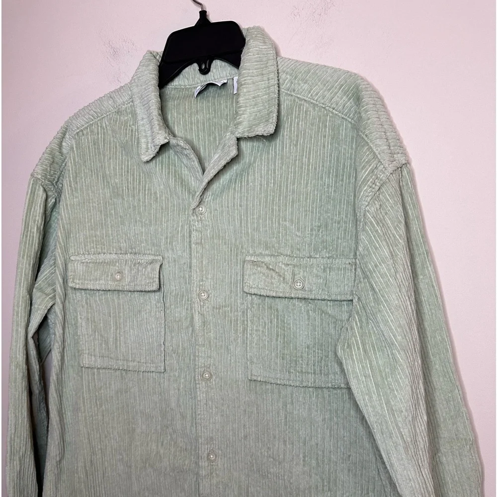 ASOS DESIGN 90s Oversized Chunky Cord Shirt in Pastel Green Size M